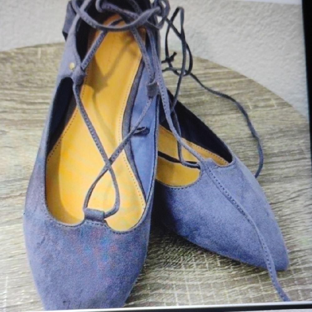 Old Navy Size 7 Women's Blue Suede Lace-Up Flats